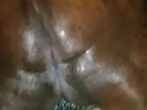 贝拉罗兰强烈的性高潮 脂肪美女色情