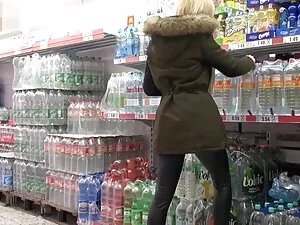 这就是你的现实。 胖乎乎的妇女具有性别
